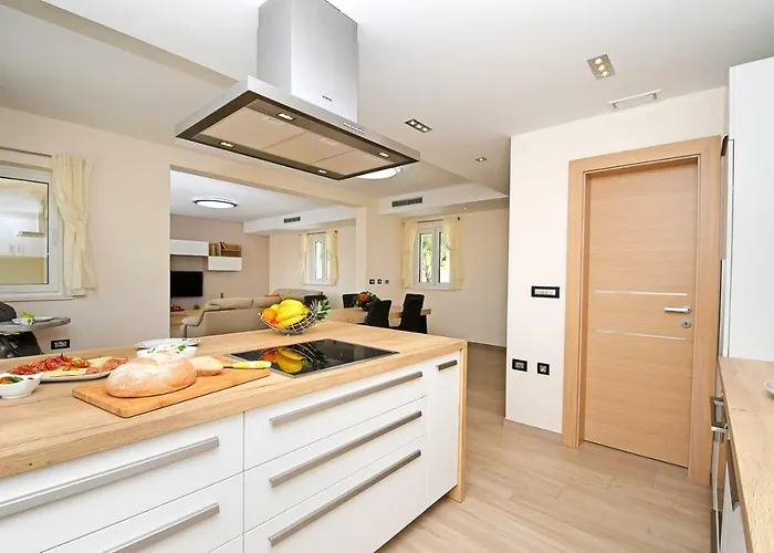 Belvedere Sveti Lovreč Pazenatički