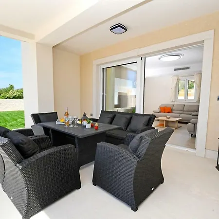 Apartment Belvedere *