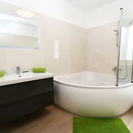 Belvedere * Sveti Lovreč Pazenatički